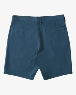 BILLABONG Crossfire Mid Submersible Shorts 19" SMOKE BLUE 31 BILLABONG Crossfire Mid Submersible Shorts 19" SMOKE BLUE -Mens Accessories Sales 2022 abyws00110 billabongf dbl bck1 2