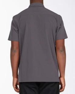 BILLABONG A/Div Surftrek Short Sleeve Shirt ASPHALT -Mens Accessories Sales 2022 abywt00121 billabongw alt bck1 1