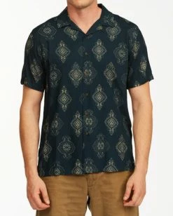 BILLABONG Sundays Vacay Short Sleeve Shirt NAVY 20 BILLABONG Sundays Vacay Short Sleeve Shirt NAVY -Mens Accessories Sales 2022 abywt00122 billabongw nvy frt1 2