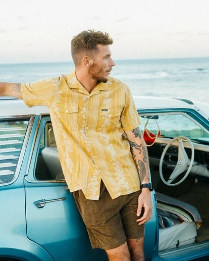 BILLABONG Wrangler Other Side Vacay Short Sleeve Shirt GOLD 1 BILLABONG Wrangler Other Side Vacay Short Sleeve Shirt GOLD