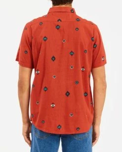 BILLABONG Wrangler Distant Land Short Sleeve Shirt CRIMSON 8 BILLABONG Wrangler Distant Land Short Sleeve Shirt CRIMSON -Mens Accessories Sales 2022 abywt00139 billabongw cri bck1 1