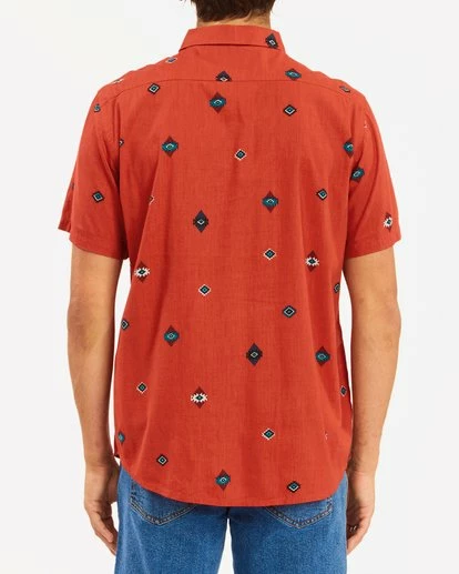 BILLABONG Wrangler Distant Land Short Sleeve Shirt CRIMSON 3 BILLABONG Wrangler Distant Land Short Sleeve Shirt CRIMSON - Image 3