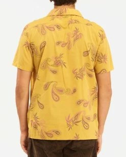 BILLABONG Wrangler Hazy Paisley Vacay Short Sleeve Shirt SUNRISE 10 BILLABONG Wrangler Hazy Paisley Vacay Short Sleeve Shirt SUNRISE -Mens Accessories Sales 2022 abywt00140 billabongw srs bck1 1