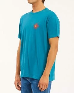 BILLABONG Wrangler Day Light Short Sleeve T-Shirt EMERALD 11 BILLABONG Wrangler Day Light Short Sleeve T-Shirt EMERALD -Mens Accessories Sales 2022 abyzt00572 billabongw eme sd1 1