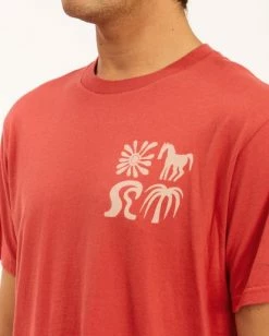BILLABONG Wrangler Lands Short Sleeve T-Shirt CRIMSON 11 BILLABONG Wrangler Lands Short Sleeve T-Shirt CRIMSON -Mens Accessories Sales 2022 abyzt00573 billabongw cri dtl1 1