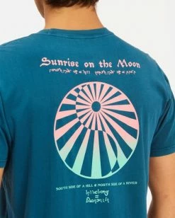 BILLABONG Moon Wave Washed Short Sleeve T-Shirt NAVY 11 BILLABONG Moon Wave Washed Short Sleeve T-Shirt NAVY -Mens Accessories Sales 2022 abyzt00624 billabongw nvy dtl2 1